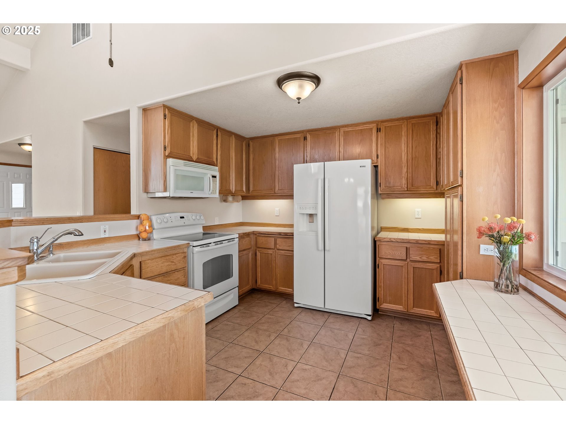 3838 DORCHESTER LN