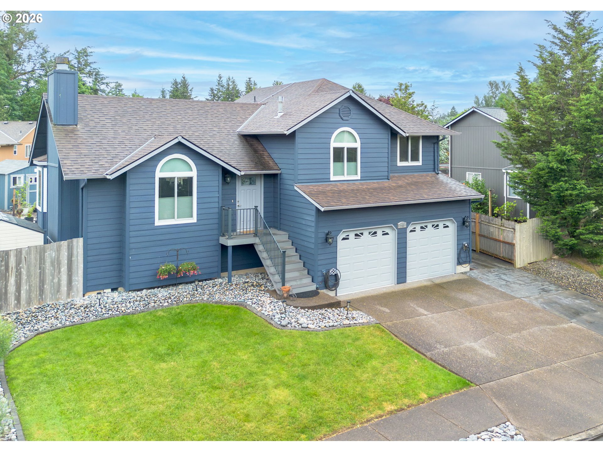 748 SE 10TH ST