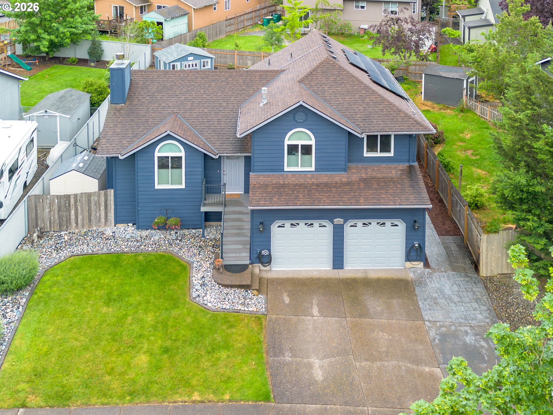 748 SE 10TH ST