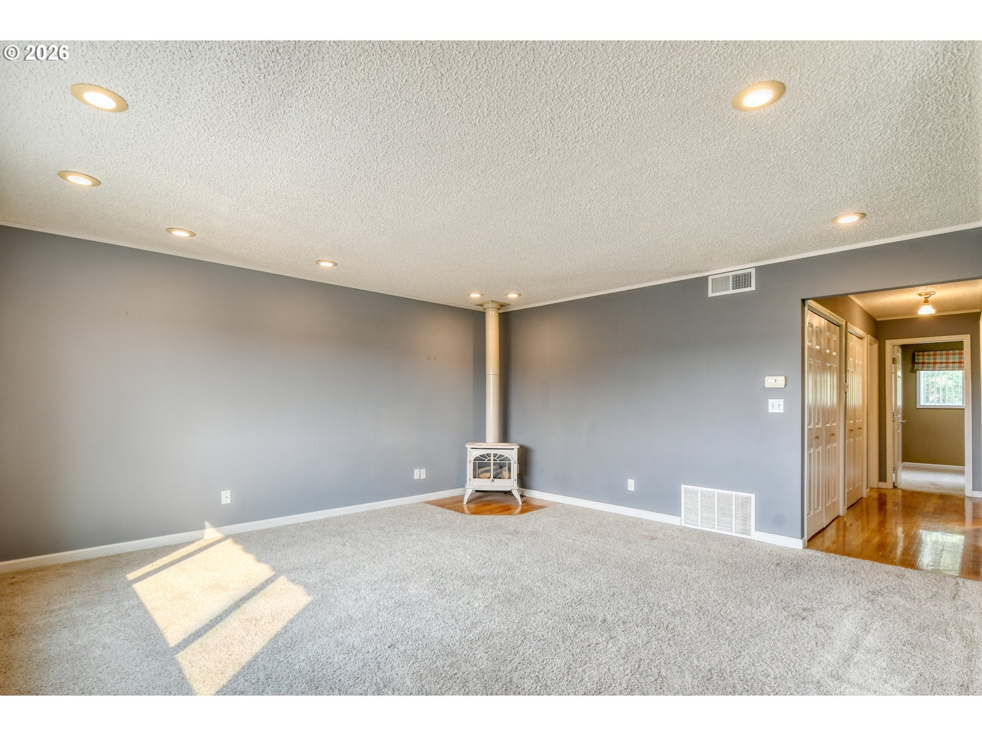 1900 NW CARDEN AVE 16