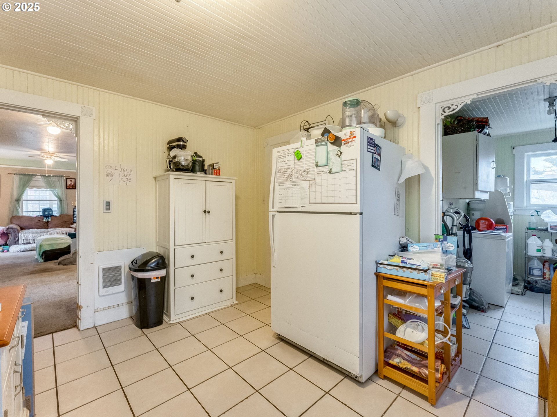 Vancouver, Washington 98663, United States, 2 Bedrooms Bedrooms, ,1 BathroomBathrooms,Residential,Pending,253919