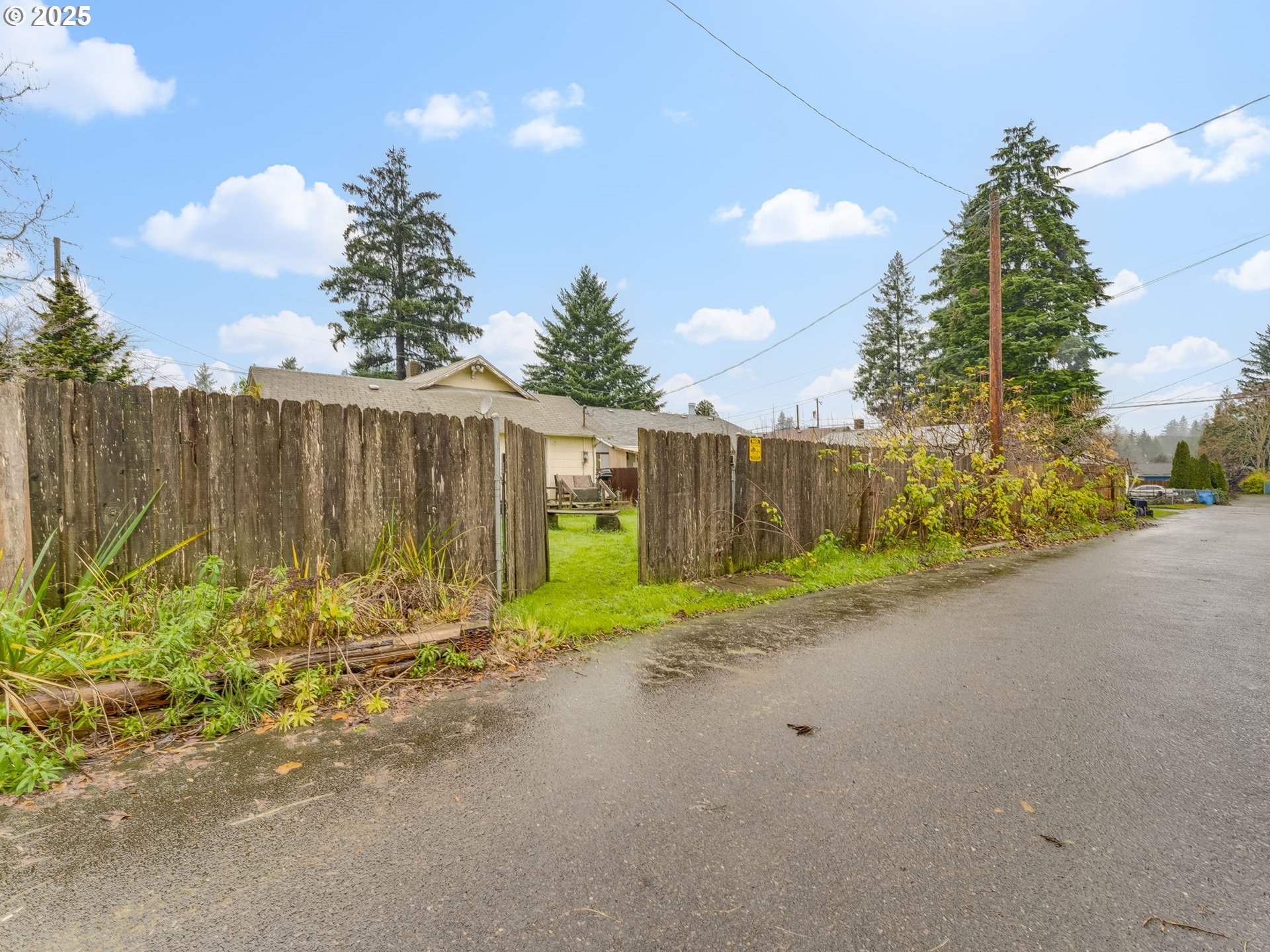 Vancouver, Washington 98663, United States, 2 Bedrooms Bedrooms, ,1 BathroomBathrooms,Residential,Pending,253919