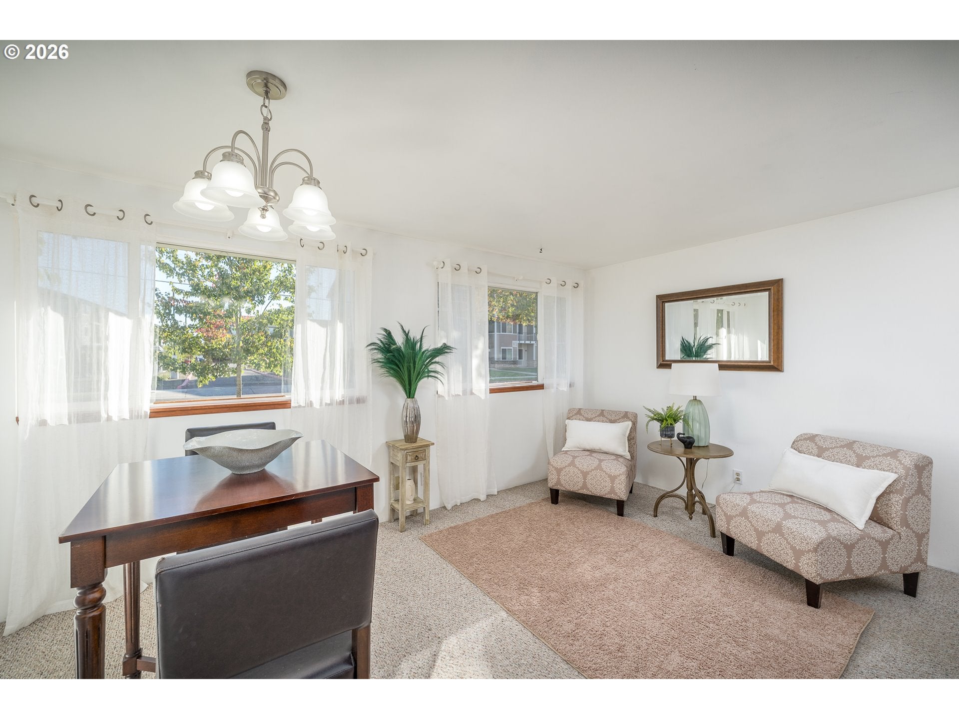 147 SW Wake Robin AVE
