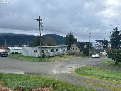 306 8TH ST Garibaldi OR 97118