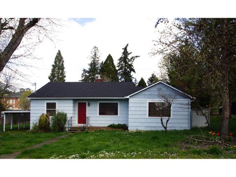 134 SE 5th St, Oakland, OR 97462 - MLS#: 24014736