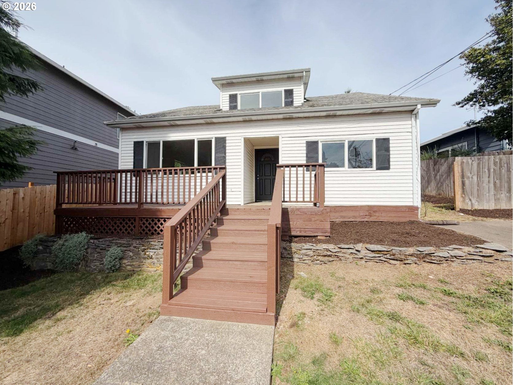 520 E FAIRFIELD ST