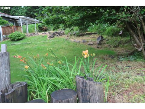 A home in Clatskanie