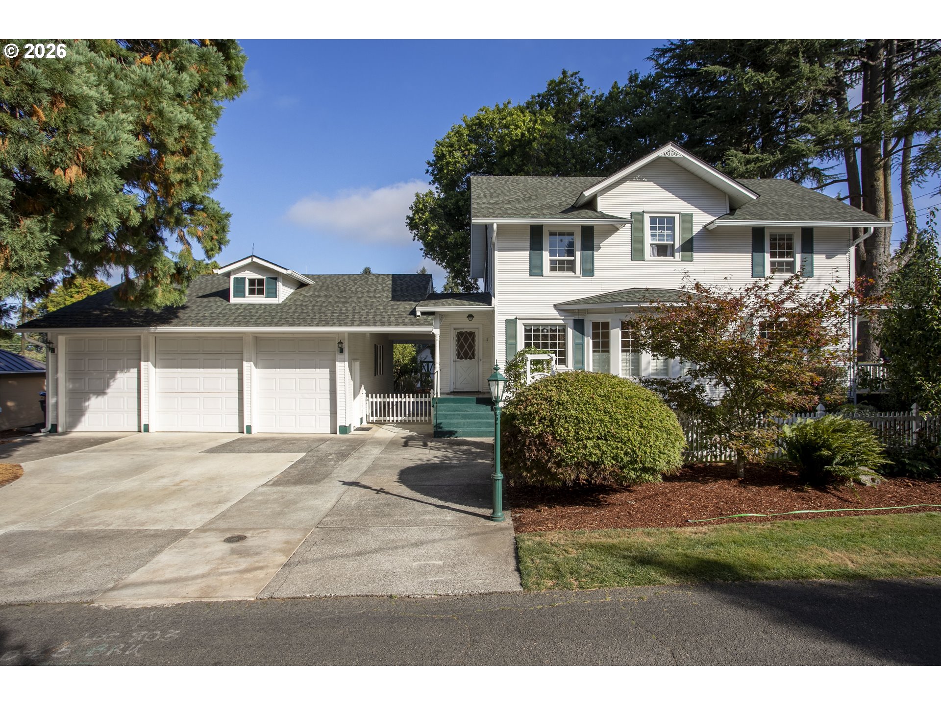 Photo 1 of 46 — 803 N MAIN AVE, Ridgefield, WA 98642