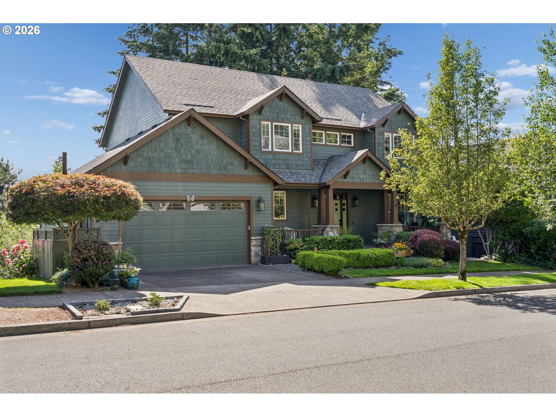 2280 CRESTVIEW DR