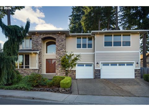 Photo of 1006 SE 199th Pl, Camas, WA 98607 (MLS # 578405752)