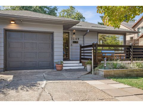 3249 NE 111TH DR Portland OR 97220