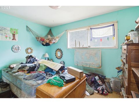 Tiny photo for 48117 E 2nd St, Oakridge, OR 97463 (MLS # 543022370)