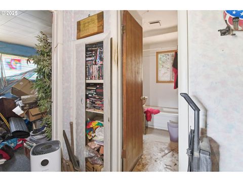 Tiny photo for 48117 E 2nd St, Oakridge, OR 97463 (MLS # 543022370)