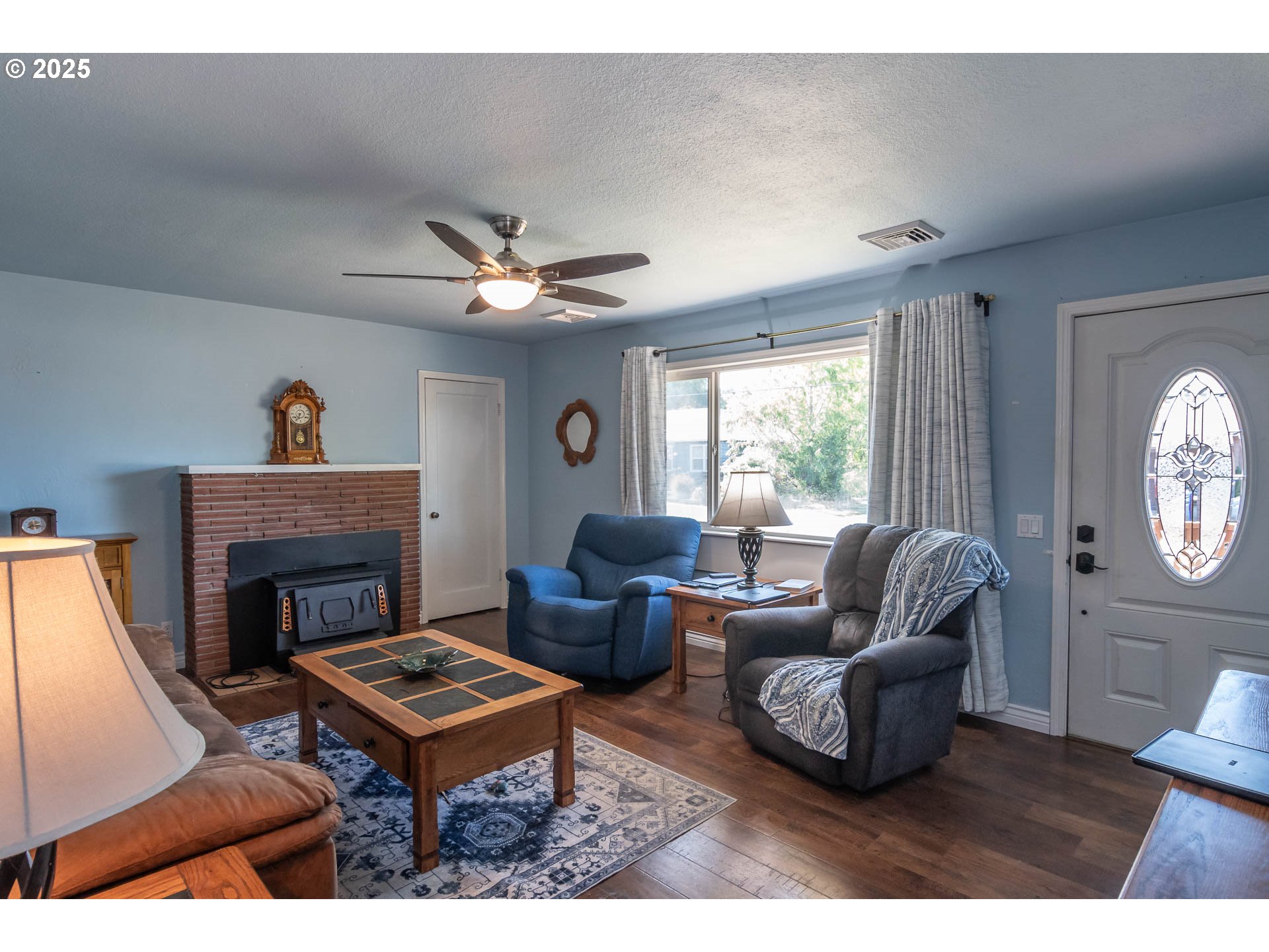 470 STERLING DR