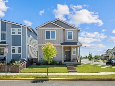 Photo of 2006 NW Wessex St, McMinnville, OR 97128 (MLS # 279074536)