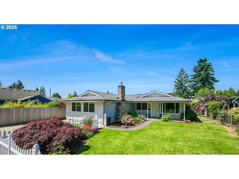 2421 NE 112TH AVE Portland OR 97220