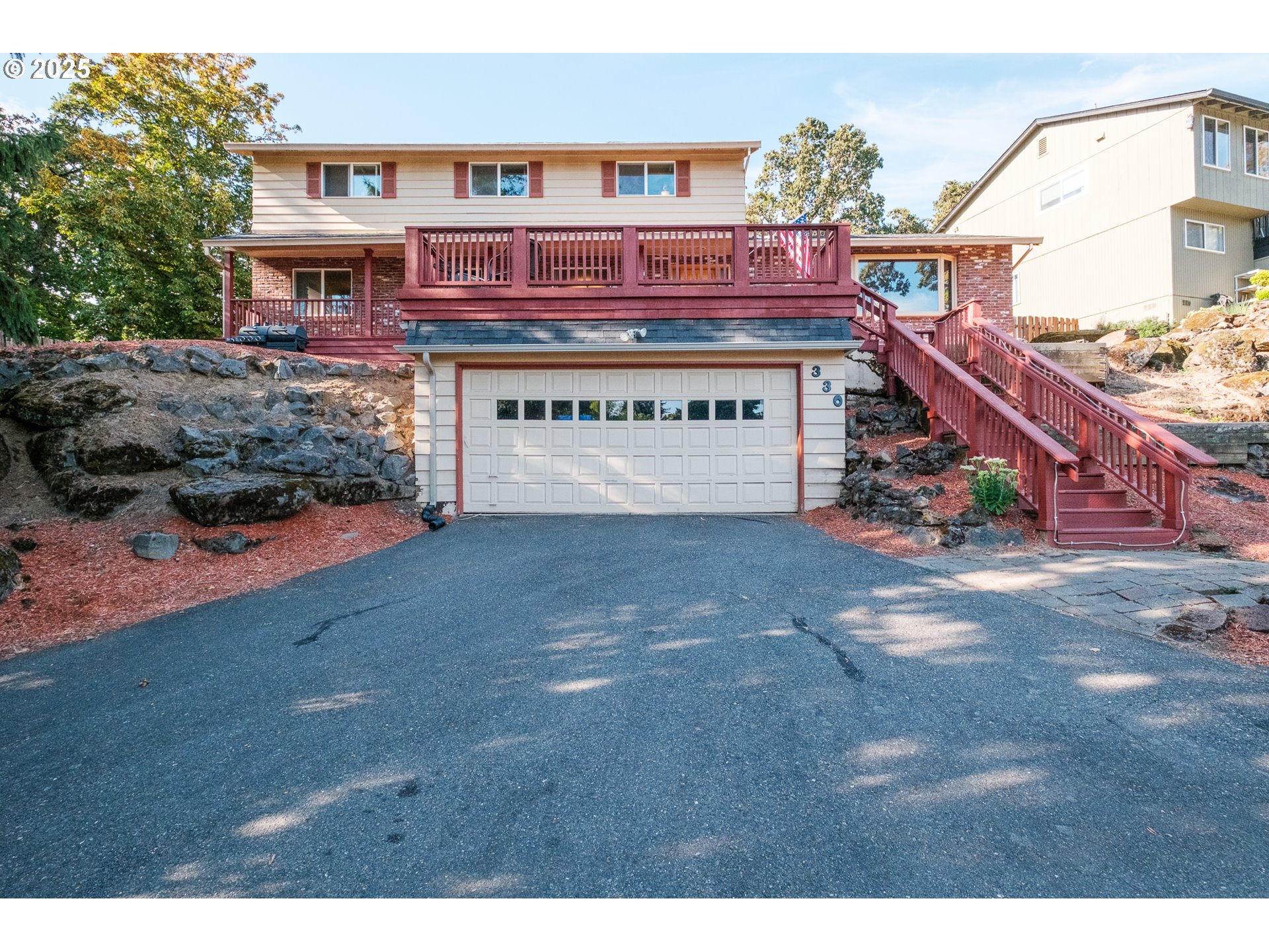 330 PATRICIA DR