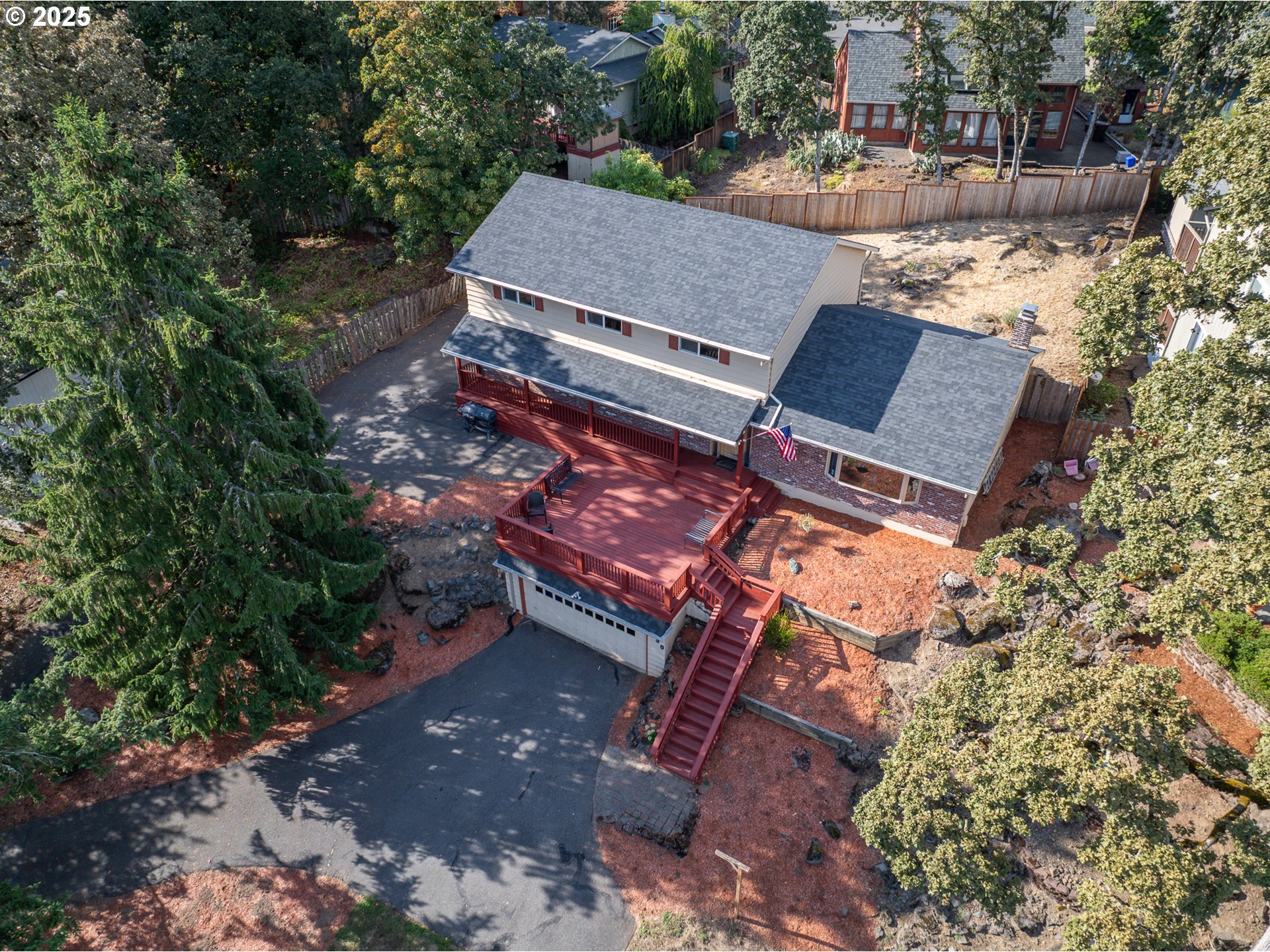 330 PATRICIA DR