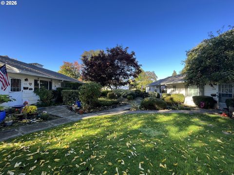 1630 CEDAR ST Forest Grove OR 97116