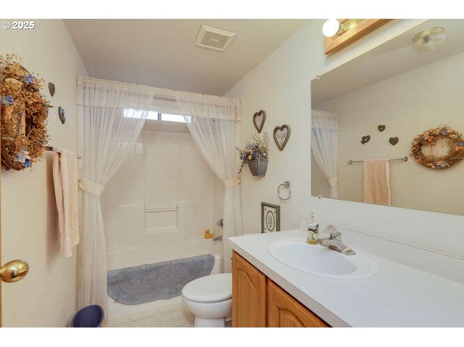 Grand Ronde, Oregon 97347, United States, 3 Bedrooms Bedrooms, ,2 BathroomsBathrooms,Residential,Pending,130773