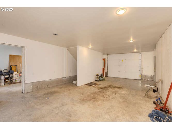 Grand Ronde, Oregon 97347, United States, 3 Bedrooms Bedrooms, ,2 BathroomsBathrooms,Residential,Pending,130773