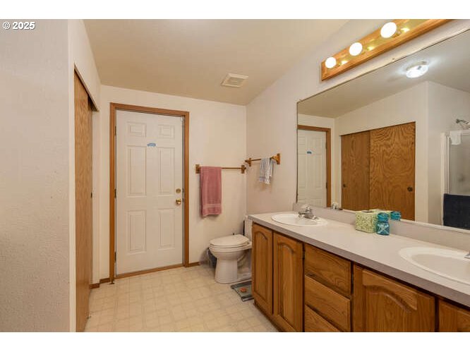 Grand Ronde, Oregon 97347, United States, 3 Bedrooms Bedrooms, ,2 BathroomsBathrooms,Residential,Pending,130773