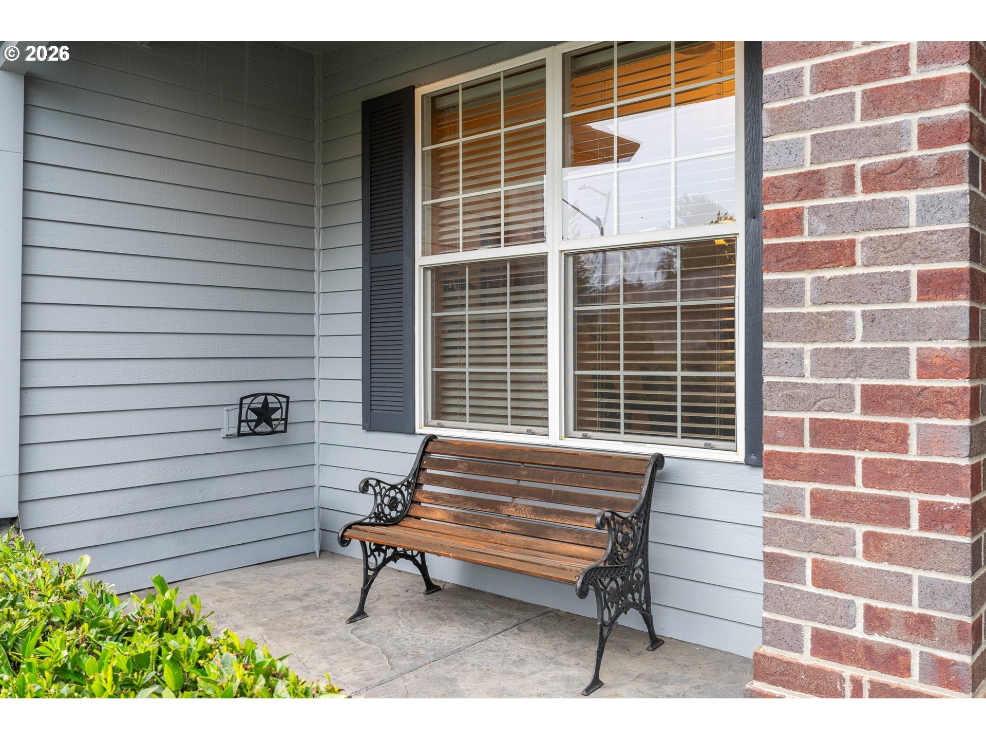 2257 NE ESTATE DR