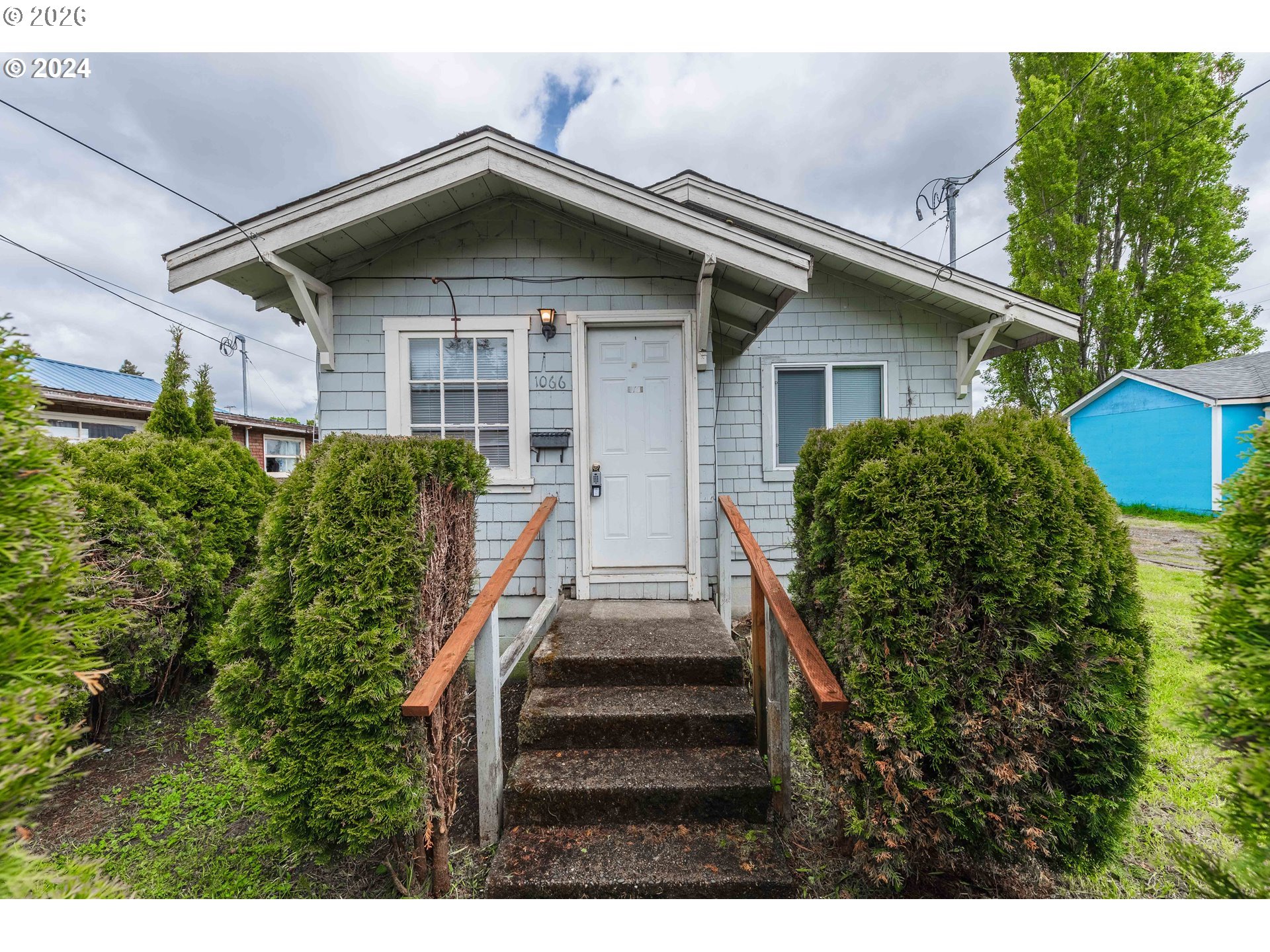 Photo 1 of 35 — 1066 S 8TH ST, Coos Bay, OR 97420