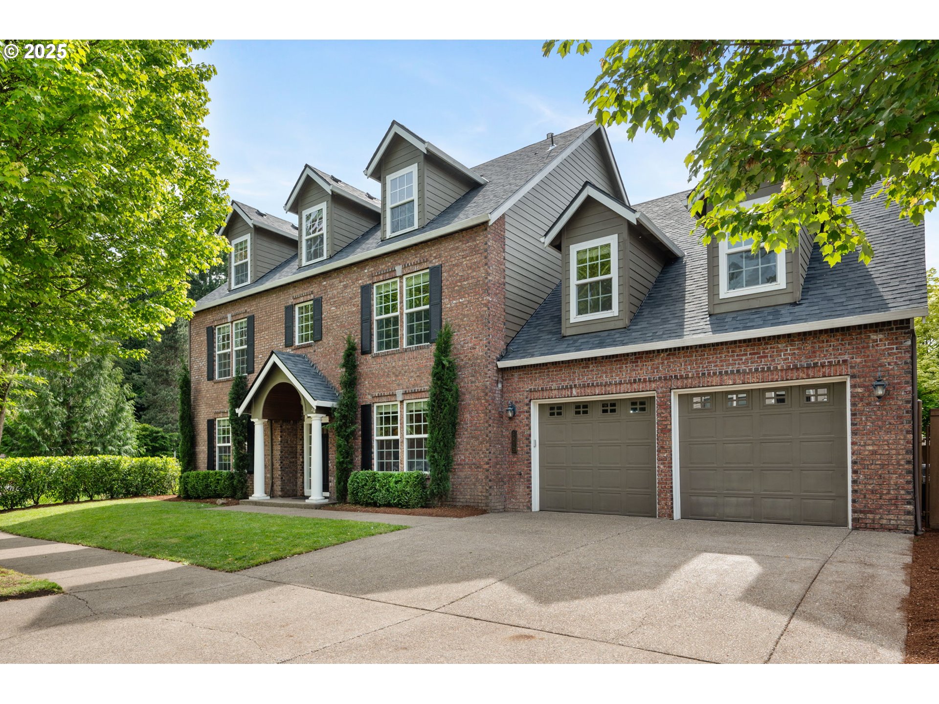 2012 FIELDS DR