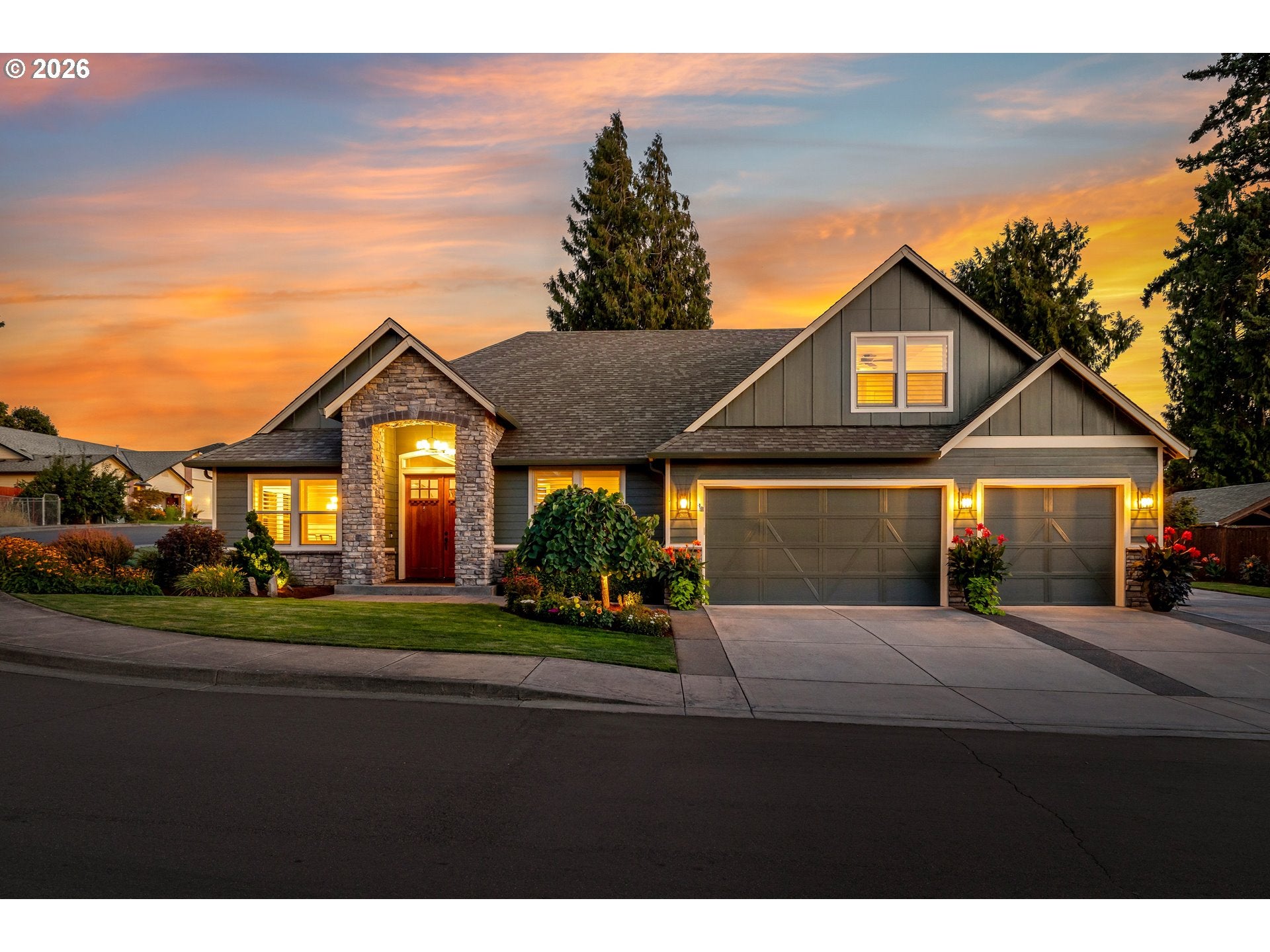 2605 NE 174TH ST