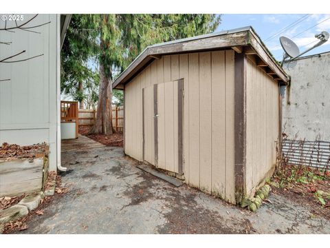 A home in Clackamas