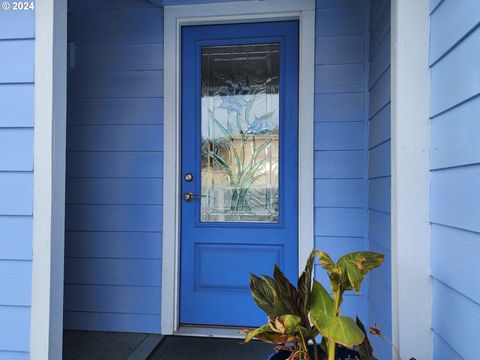 A home in Port Orford