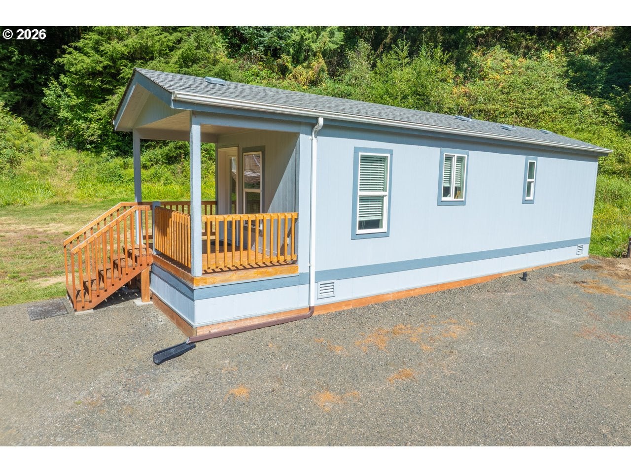 1040 LOWER SMITH RIVER RD