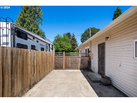 A home in Oregon City