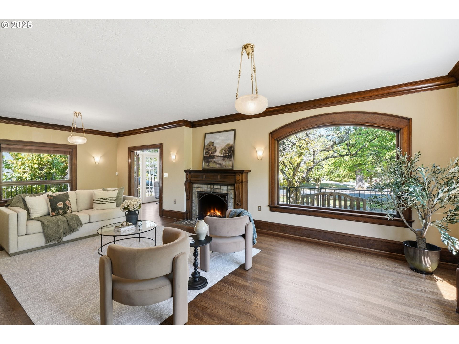 1133 NE 37TH AVE