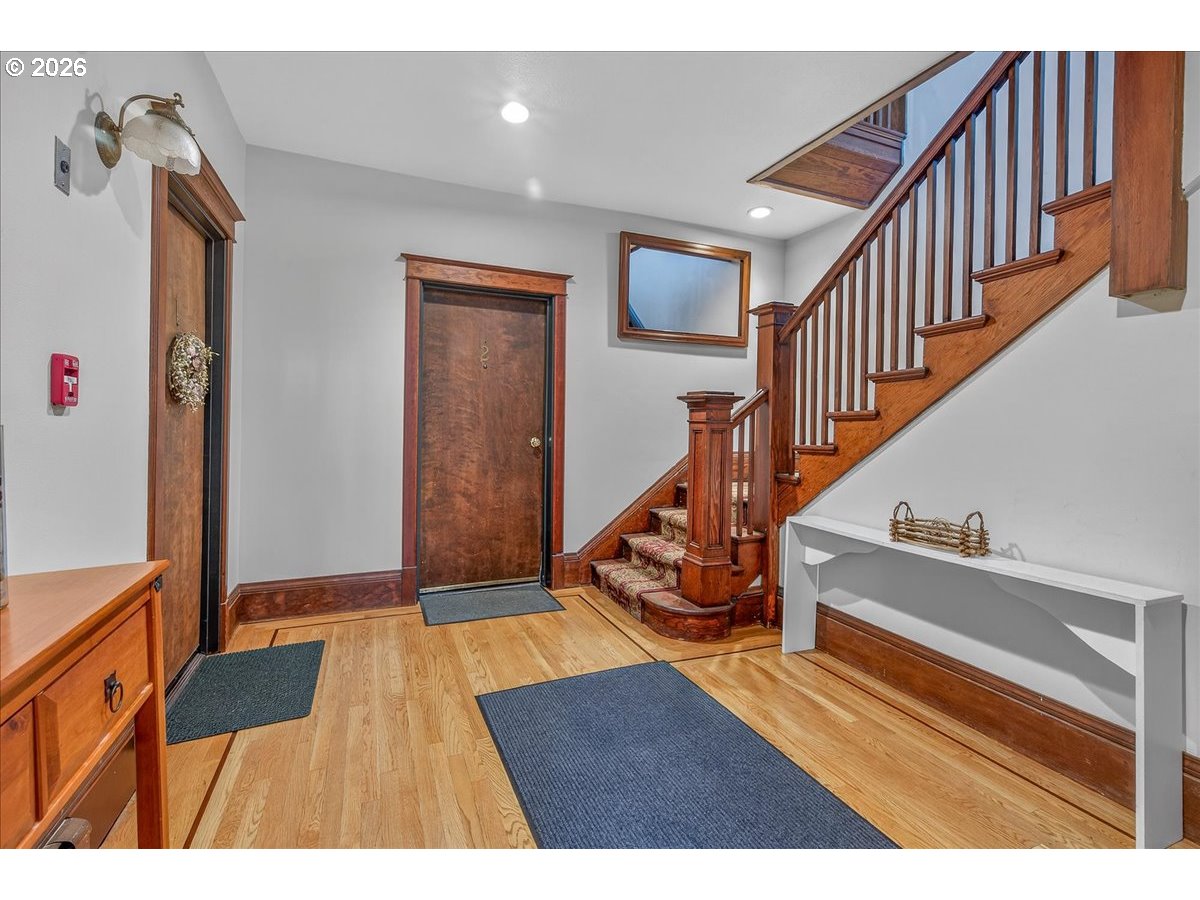 1937 NW JOHNSON ST 3