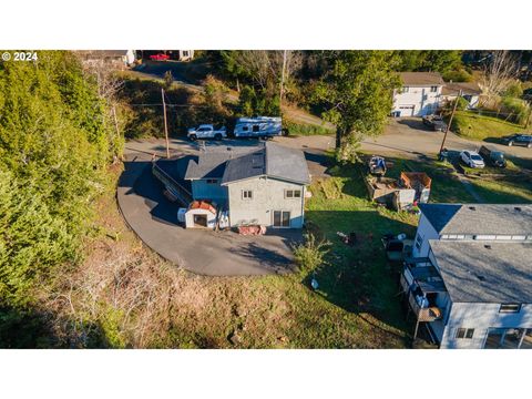 A home in Coquille