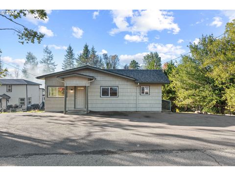 A home in Coquille