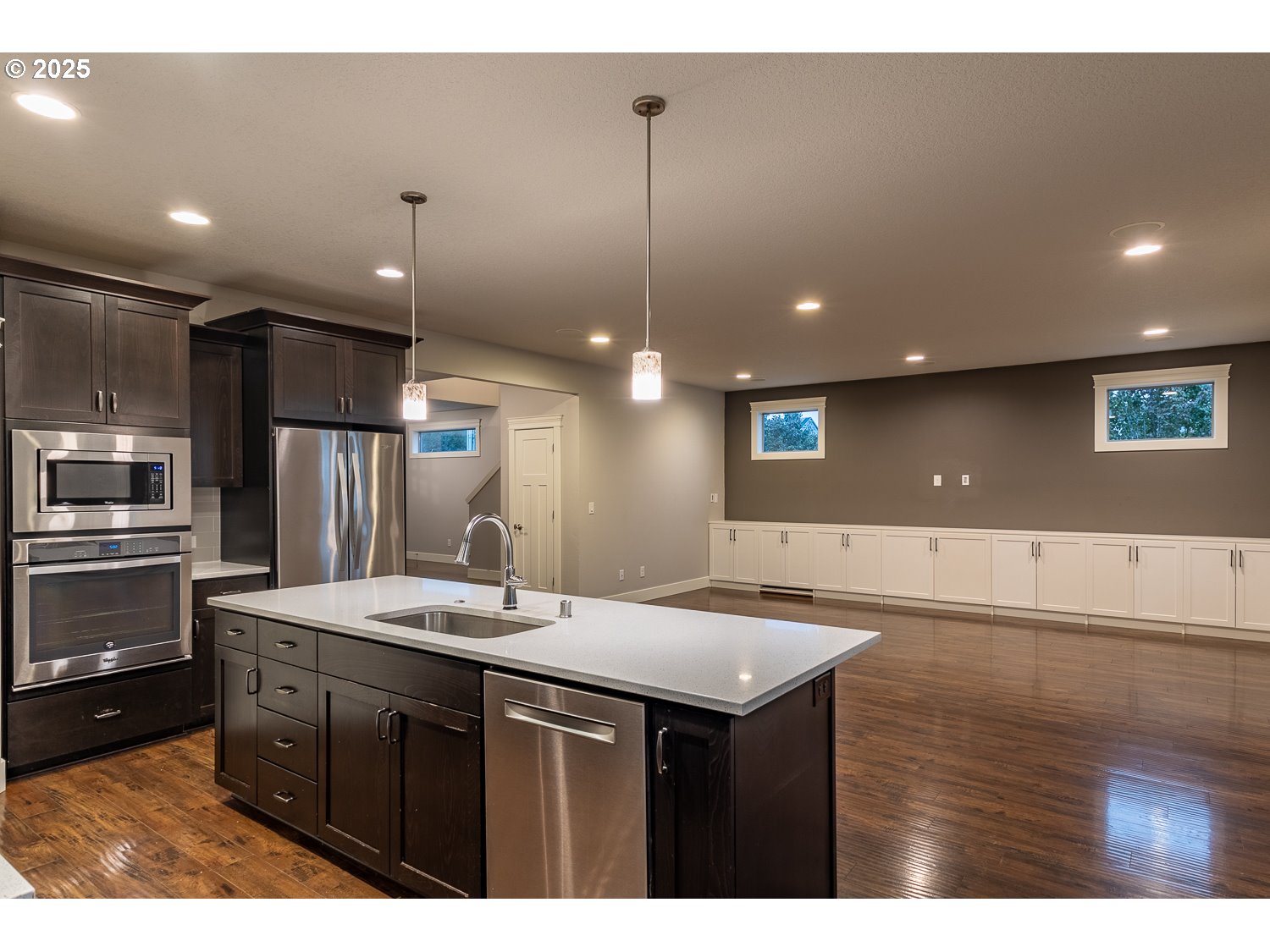 4407 N RIDGEFIELD WOODS DR