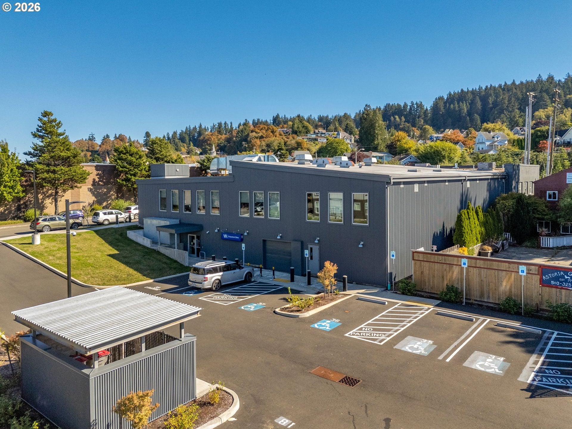 3196 MARINE DR