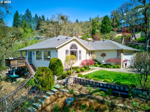 A home in Roseburg