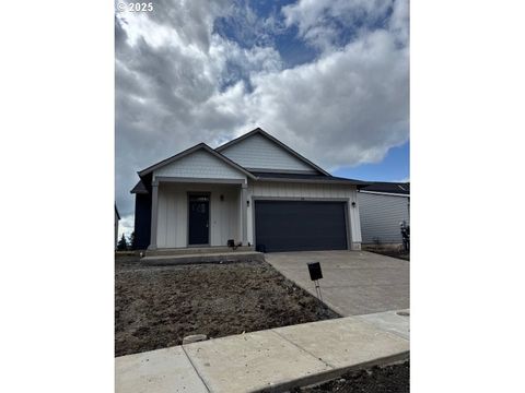 705 Tigerlily St, Silverton, OR 97381 - MLS#: 651911557