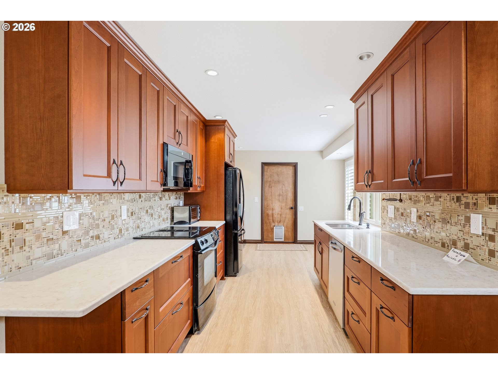 10290 SW GREENLEAF TER