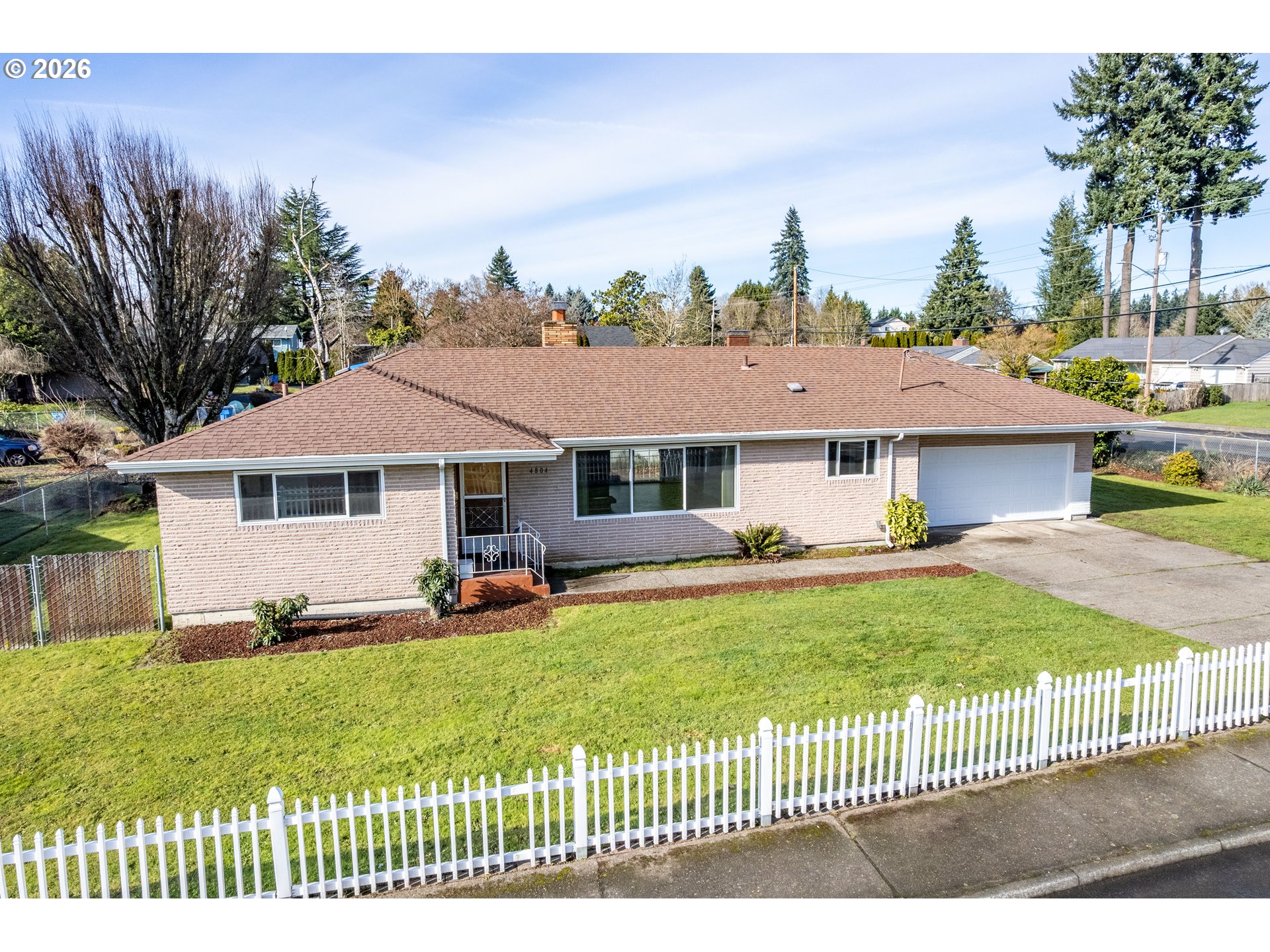 Photo 1 of 24 — 4804 NE ST JAMES RD, Vancouver, WA 98663