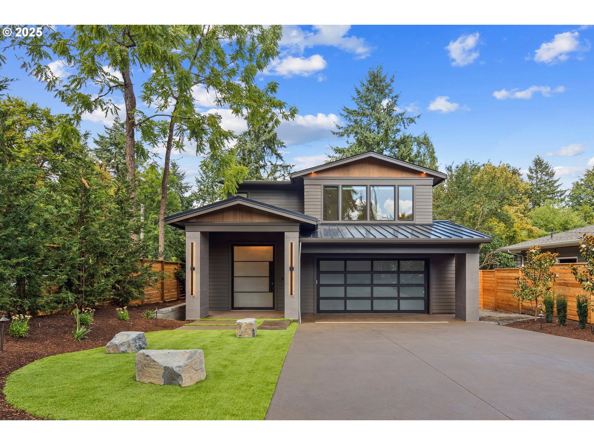 455 G AVE