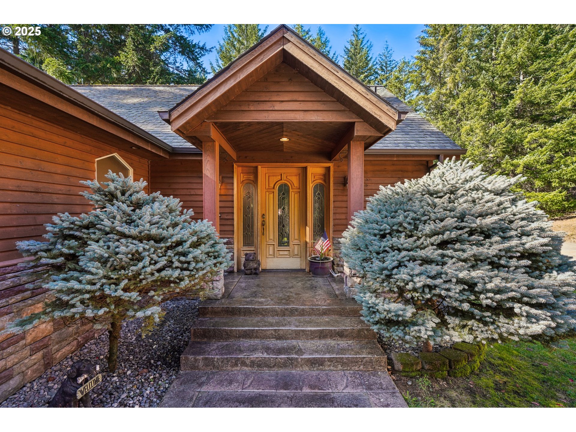 Photo 1 of 46 — 232 UPPER LAKEVIEW RD, White Salmon, WA 98672
