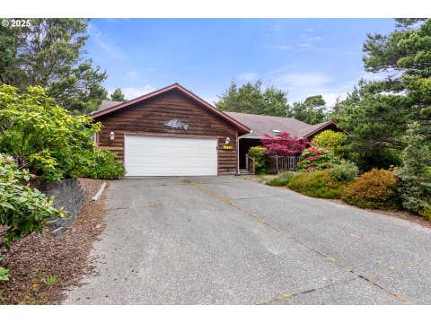 Featured picture for the property 400940079