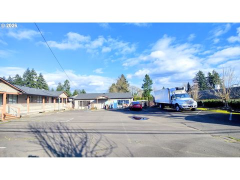 12208 SE MARKET ST Portland OR 97233