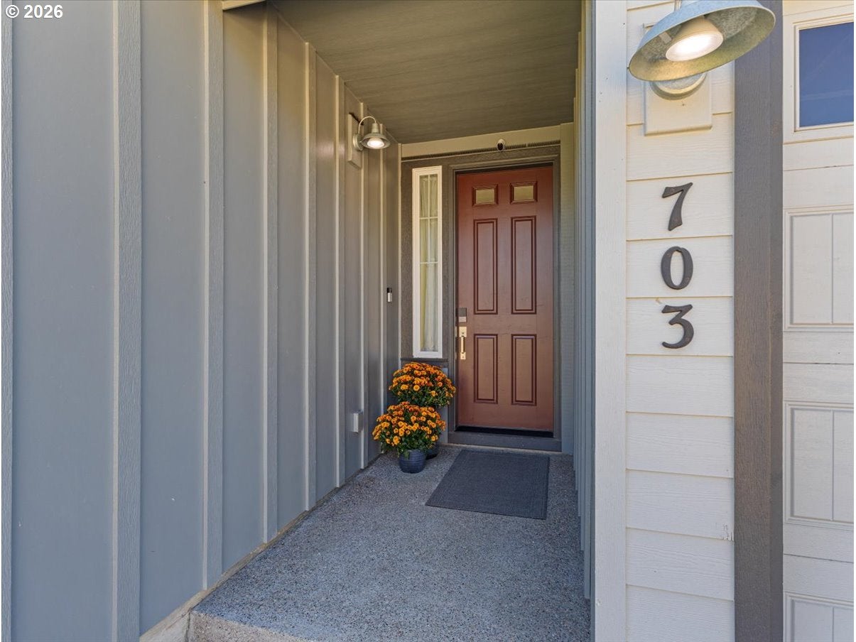 703 N 34TH TER