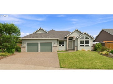 1905 N WESTLAKE LOOP Newberg OR 97132